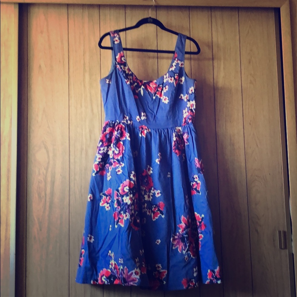 Donna Morgan sleeveless dress